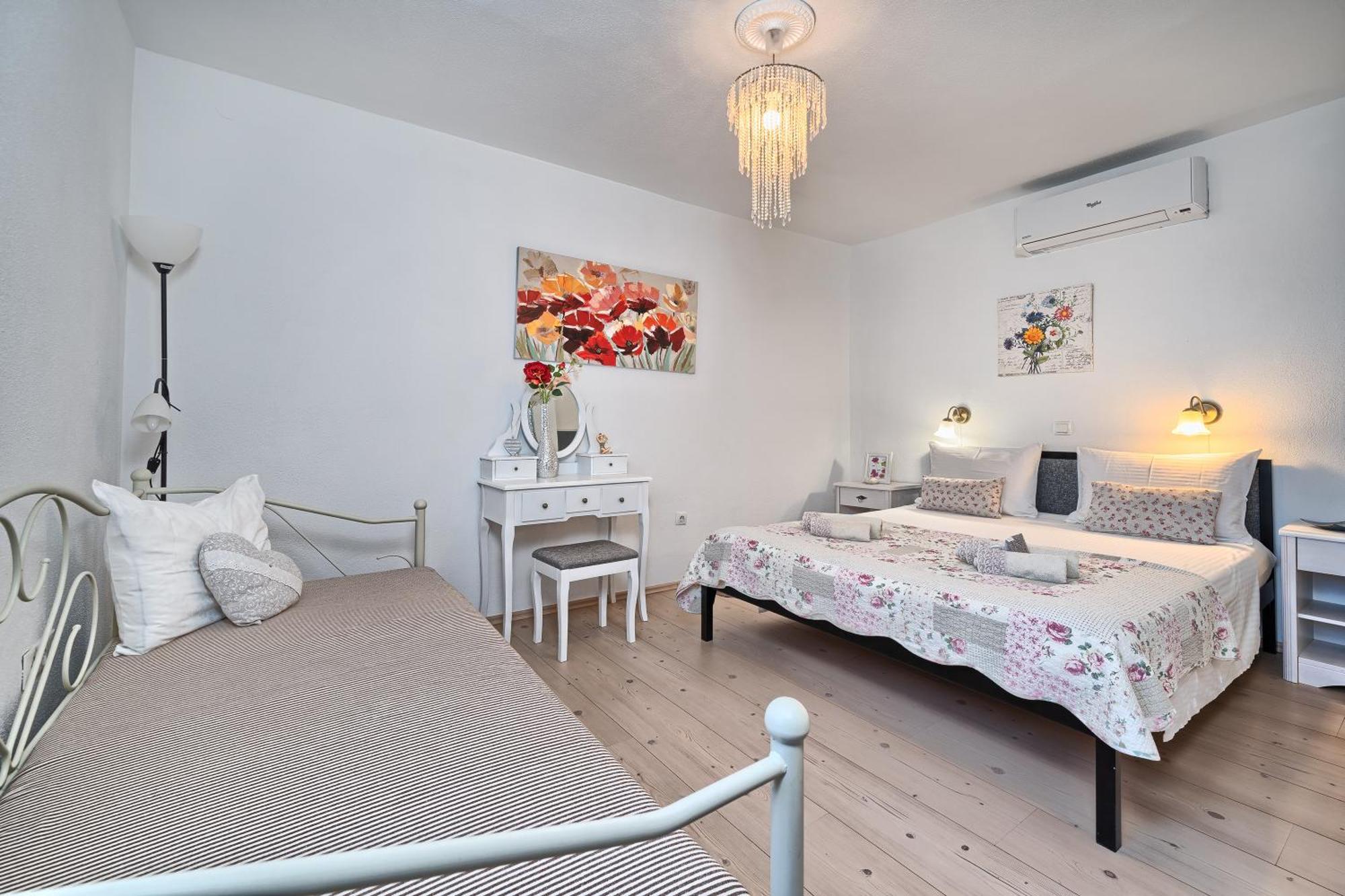 Villa Antea Kaštela Exteriör bild